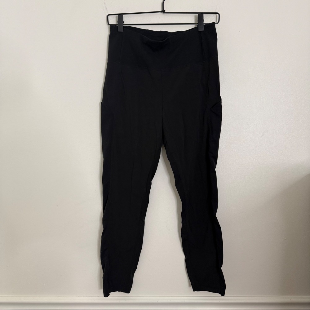 Athleta women's Trekkie hybrid crop tight size‎ 6 black